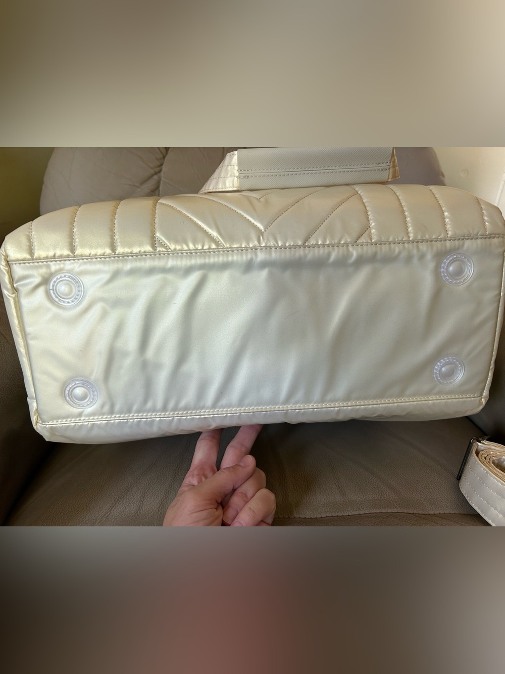 Lug Paddle Carry-All Tote Metallic Gold FINAL PRICE DROP - Picture 6 of 15